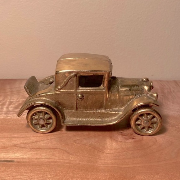 Vintage Brass Cast Ford/ Automobile Classic Car Model Decor - Picture 2 of 5